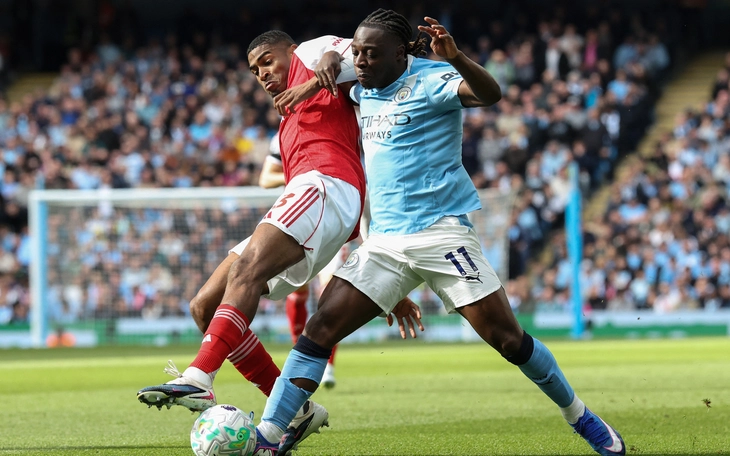 FPT Play cùng fan Arsenal ăn mừng cúp vô địch Ngoại Hạng Anh - Ảnh 2.