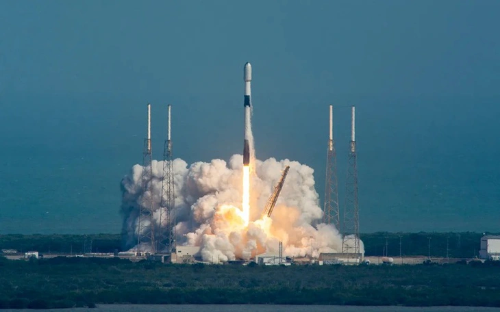 SpaceX tăng tốc tham vọng không gian, đặt mục tiêu 10.000 vụ phóng mỗi năm - Ảnh 2.