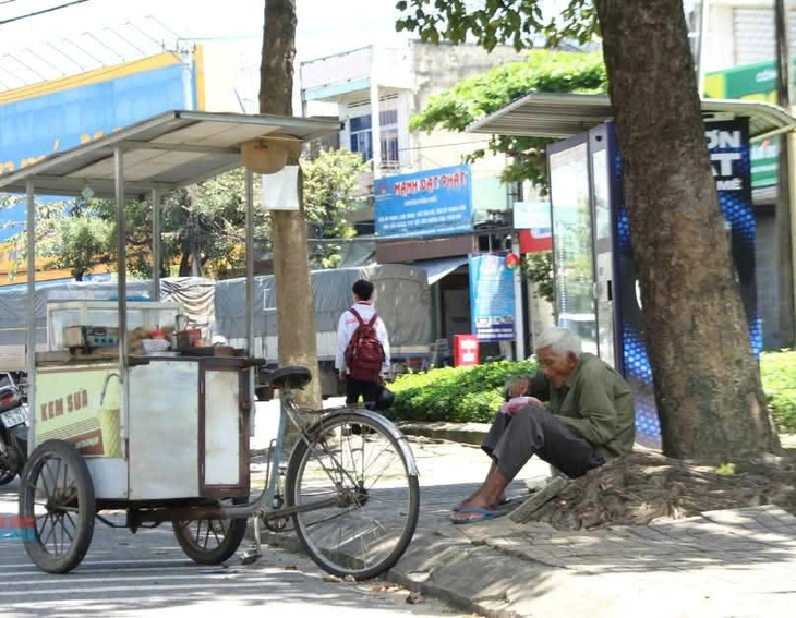 ông lão bán kem - Ảnh 4.