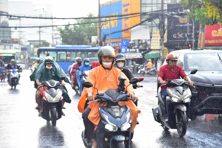 TP.HCM có nơi mưa lớn 20 phút - Ảnh 5.