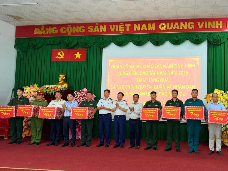 cảnh sát biển - Ảnh 2.