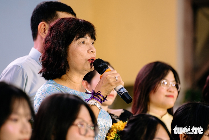 'Xin lỗi, cảm ơn nhiều người nhưng chưa từng nói với ba mẹ' - Ảnh 2.