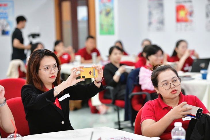 Báo Tuổi Trẻ tập huấn truyền thông cho cán bộ, nhân viên hệ thống iSchool, UKA - Ảnh 7.