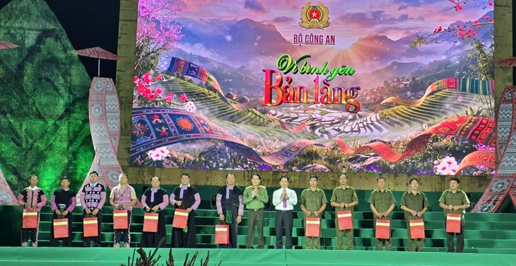bản làng - Ảnh 8.