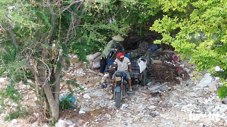 nghĩa trang Bình Hưng Hòa - Ảnh 6.