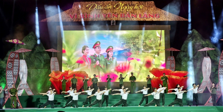 bản làng - Ảnh 3.