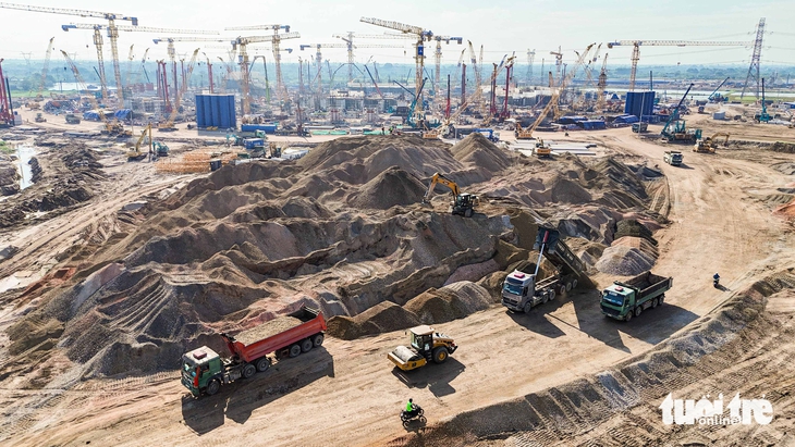 sân vận động - Ảnh 3.