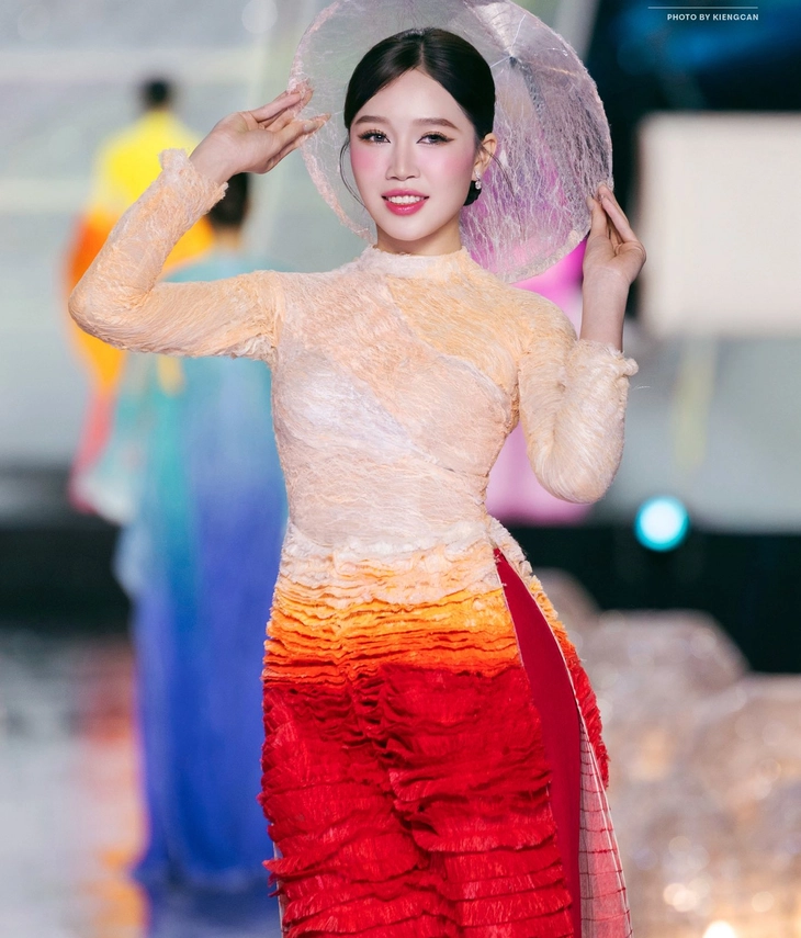 Hoa hậu Liên lục địa - Ảnh 2.