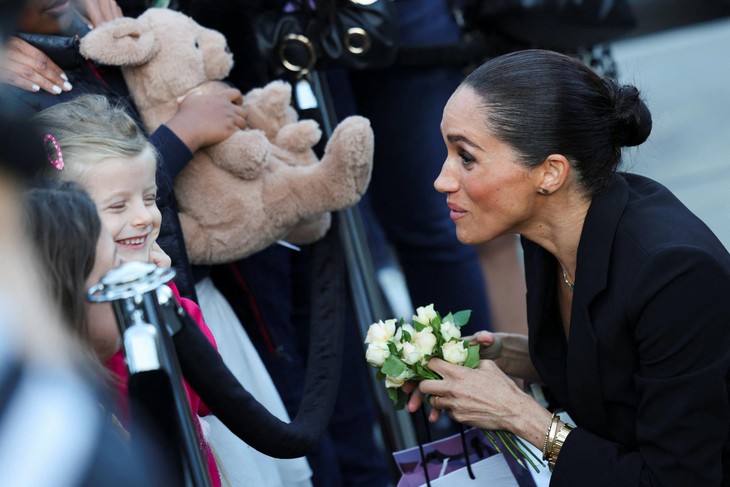 Meghan Markle kêu gọi bảo vệ trẻ em trước hiểm họa mạng xã hội - Ảnh 2.