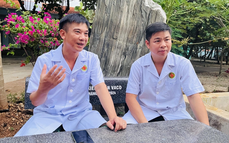 Lớp học luyện thi 0 đồng của anh cảnh sát - Ảnh 2.