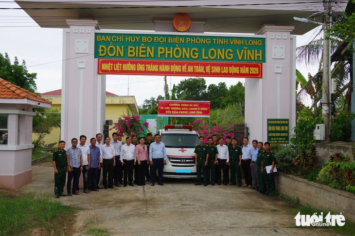 Xe cứu thương Biên phòng 0 đồng ở Vĩnh Long - Ảnh 1.