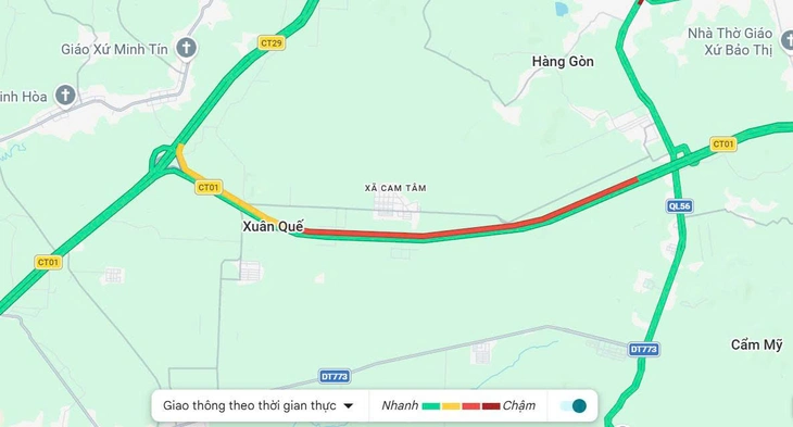 Cao tốc kẹt cứng từ Long Thành - nút An Phú, CSGT khuyến cáo đi quốc lộ 1 - Ảnh 2.