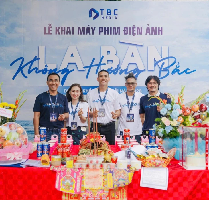 Hoài Linh, Quyền Linh tái xuất màn ảnh với La bàn không hướng Bắc - Ảnh 2.