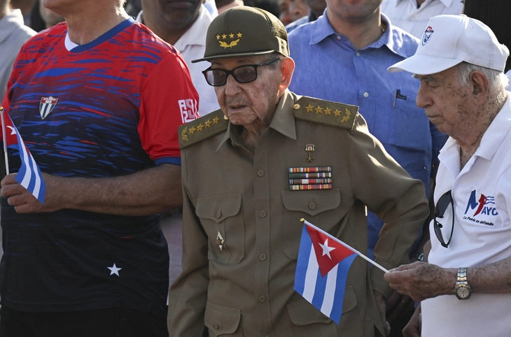 Mỹ mở rộng trừng phạt Cuba, Havana nói 'không sợ hãi' - Ảnh 3.