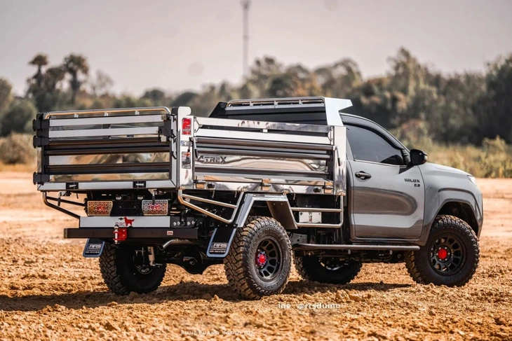 Toyota Hilux - Ảnh 20.