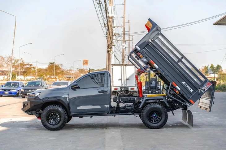 Toyota Hilux - Ảnh 31.