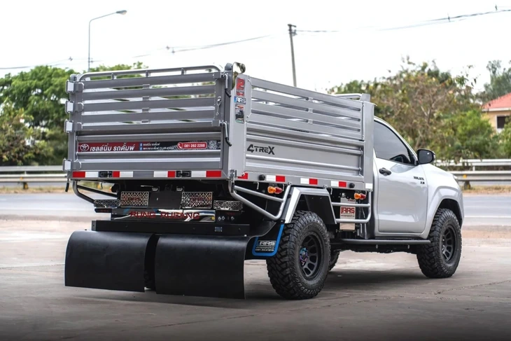 Toyota Hilux - Ảnh 14.