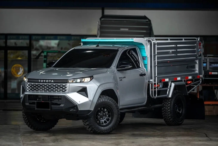 Toyota Hilux - Ảnh 17.