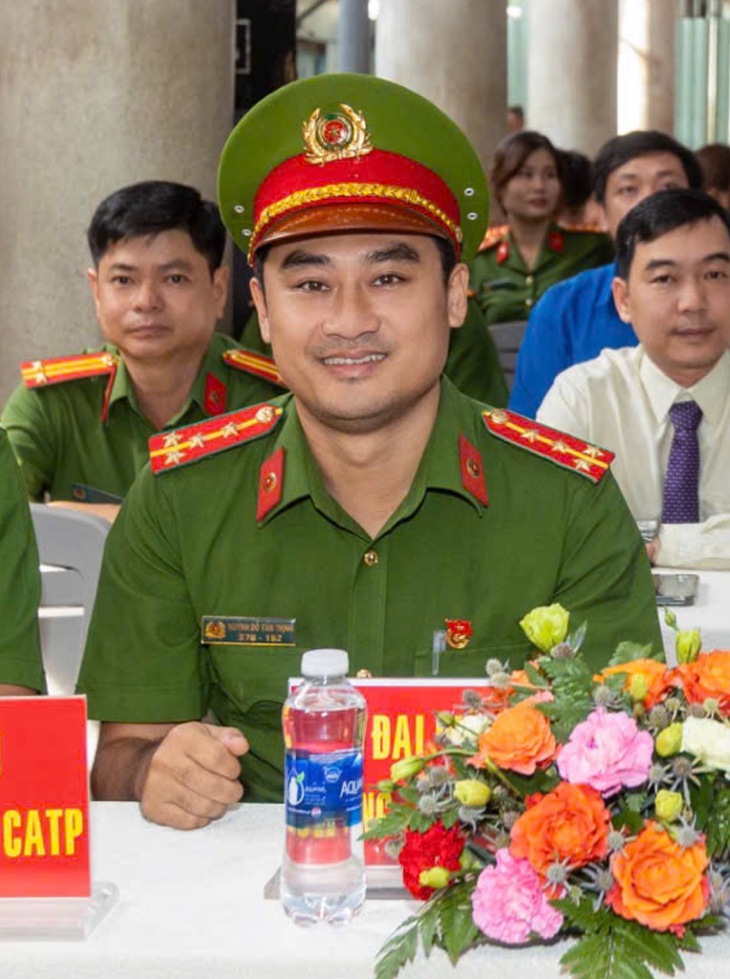app đen - Ảnh 2.