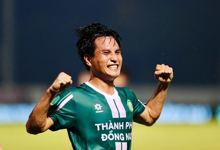 Đè bẹp Thanh Niên TP.HCM 6-0, Trường Tươi Đông Nai củng cố ngôi đầu bảng - Ảnh 2.