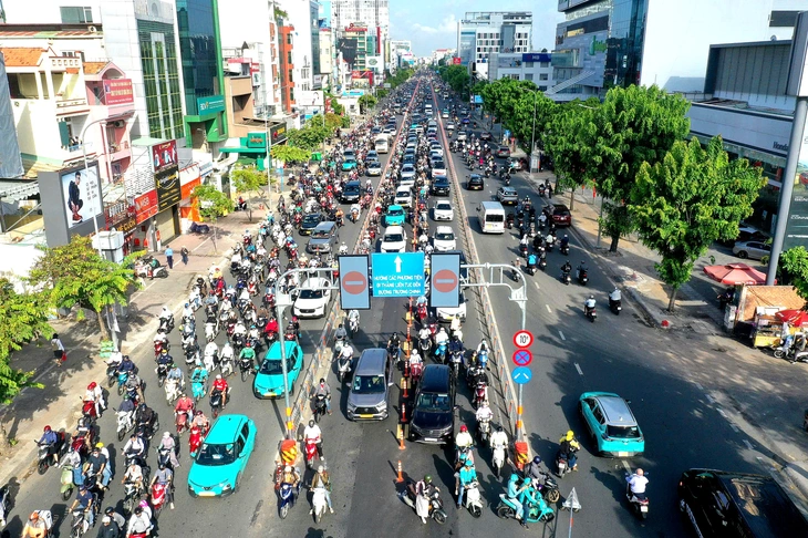 Từ 'cứng' sang 'động' - Ảnh 1.