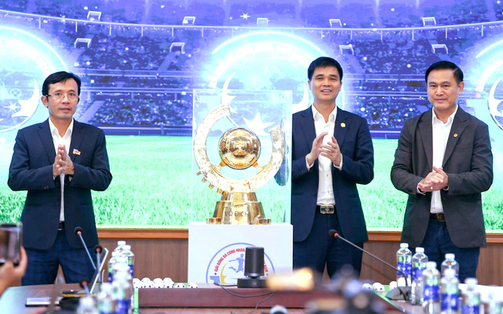 Phó chủ tịch VFF Trần Anh Tú: Giải bóng đá công nhân, viên chức Việt Nam ngày càng vươn tầm - Ảnh 3.