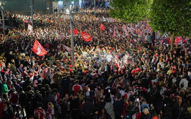 Tổng hợp những bước ngoặt giúp Arsenal vô địch Ngoại hạng Anh 2025-2026 - Ảnh 10.
