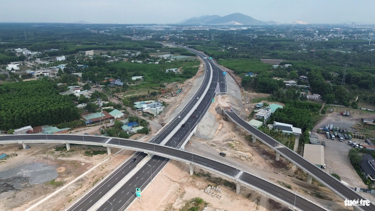 cao tốc - Ảnh 2.
