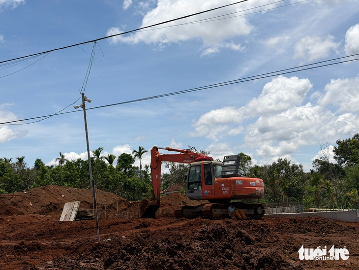 Kho sầu riêng mọc tràn lan ở Đắk Lắk, đường nông thôn quá tải - Ảnh 5.
