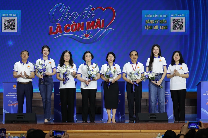 Phó Thủ tướng Phạm Thị Thanh Trà đăng ký hiến tặng mô, tạng - Ảnh 3. hiến tạng - Ảnh 3.
