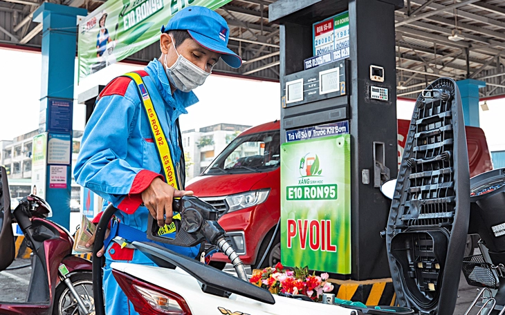 Bộ Công Thương xử phạt ba thương nhân đầu mối xăng dầu 450 triệu đồng - Ảnh 3.