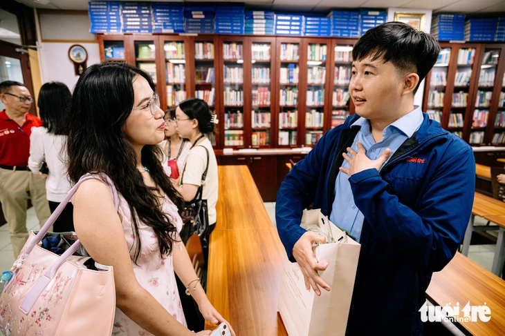 Sinh viên RMIT Việt Nam khám phá quy trình sản xuất tin quốc tế tại báo Tuổi Trẻ - Ảnh 13. báo Tuổi Trẻ - Ảnh 12.