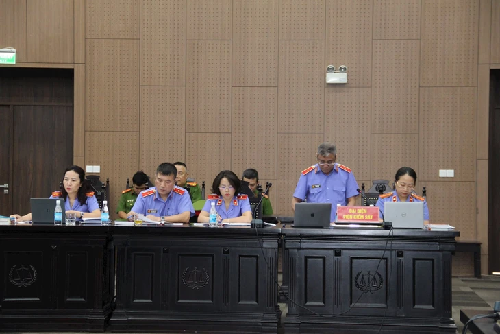 Cựu Bộ trưởng Nguyễn Thị Kim Tiến đã nộp 24,5 tỉ, bị đề nghị 5-6 năm tù - Ảnh 2.