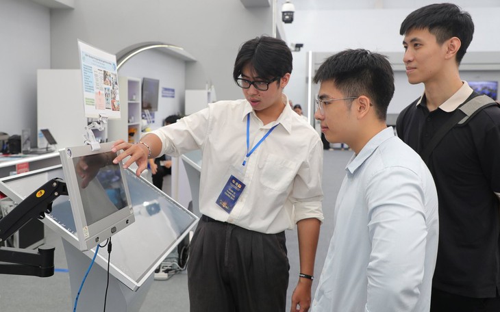 Sinh viên tái hiện văn hóa qua đồ án tốt nghiệp - Ảnh 4.
