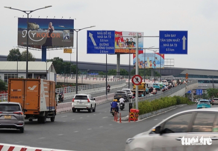 TP.HCM phê duyệt đề cương lập Quy hoạch quảng cáo ngoài trời đến năm 2035 - Ảnh 1.