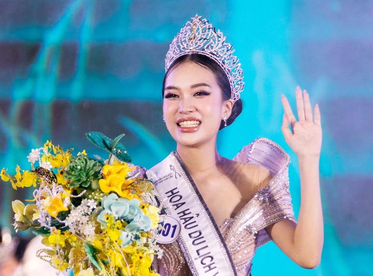 Hoa hậu Võ Cao Kỳ Duyên có sợ lép vế khi trùng tên với đàn chị? - Ảnh 1.