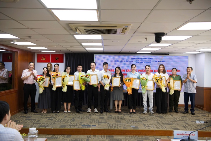 Báo Tuổi Trẻ có 5 tác phẩm viết về TP.HCM được trao thưởng quý 1-2026 - Ảnh 4.