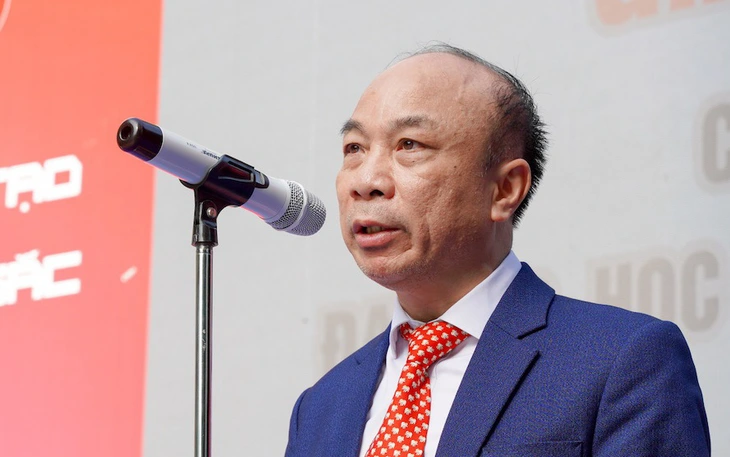 Sóng gió bủa vây cờ vua Việt Nam - Ảnh 4.