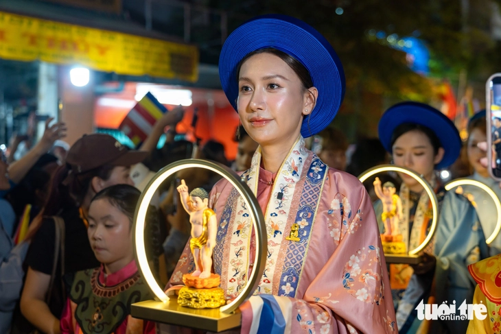 Phật đản - Ảnh 12.