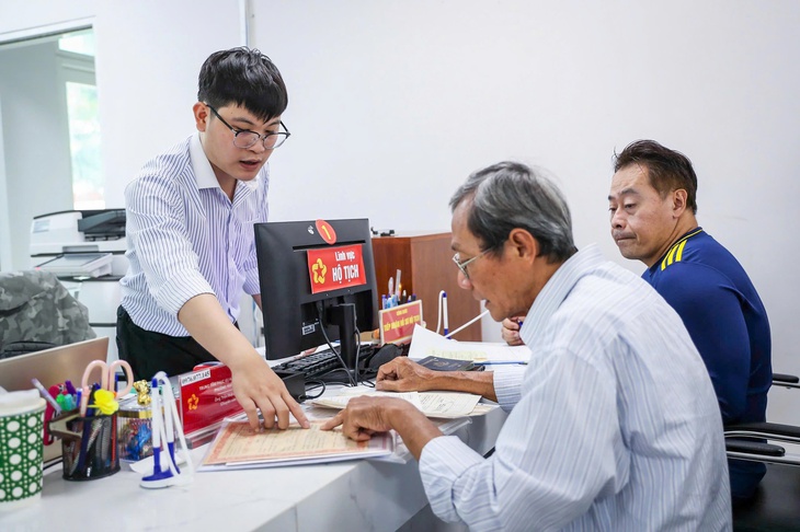 Giám đốc sở tại TP.HCM được chọn người giỏi vào công chức, viên chức: Luật nên phân quyền ngay! - Ảnh 3.