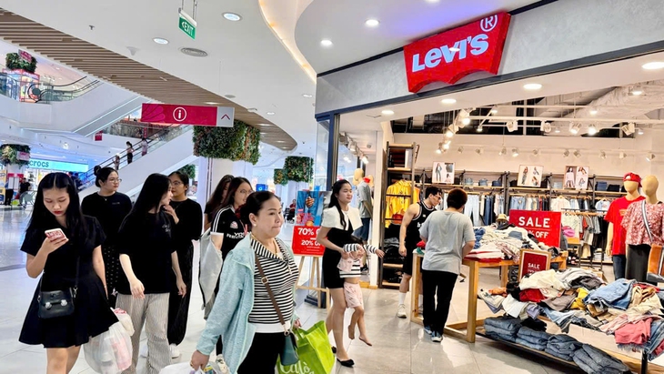 'Bẫy' hàng giả bủa vây người dùng Việt - Ảnh 1. Làm và bán hàng giả nhưng rất 'tự hào', đủ cách phông bạt, thao túng lừa dối khách hàng - Ảnh 1.