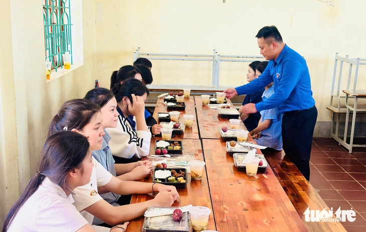 tiếp sức - Ảnh 5.