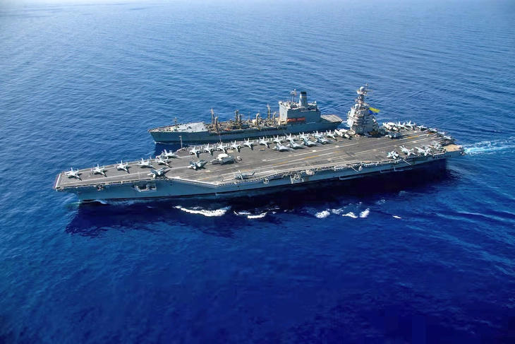 Tàu sân bay USS Gerald R. Ford có thể trở thành nhà máy điện hạt nhân nổi - Ảnh 1.