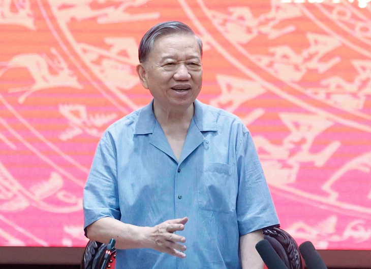 Tổng Bí thư, Chủ tịch nước: Hà Nội phải đi đầu trong điều hành số, giảm trung gian hành chính - Ảnh 1.