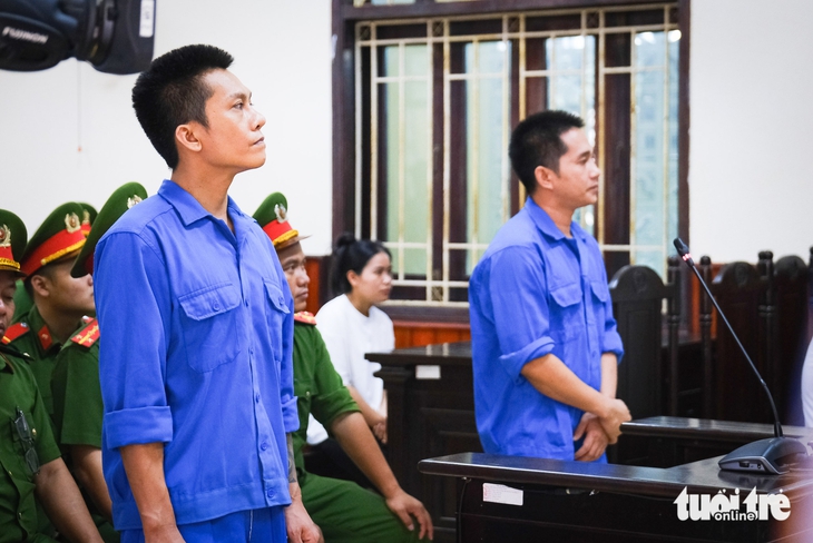 Vụ cướp ngân hàng: Tài 'đen' khai bị lừa 700 triệu đồng, Ân bỏ 830 triệu vào giỏ bánh - Ảnh 3.