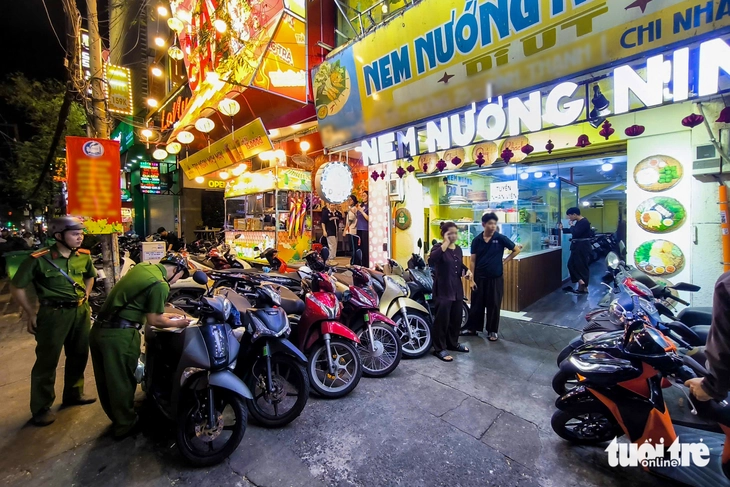 vỉa hè - Ảnh 2.