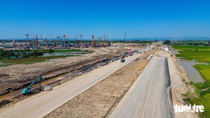 sân vận động - Ảnh 8.
