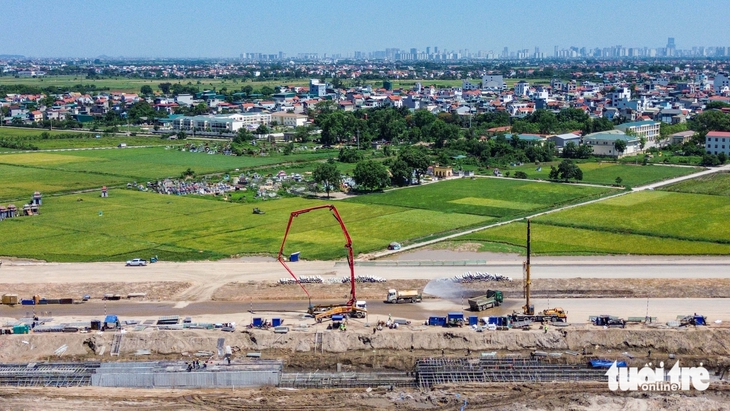 sân vận động - Ảnh 16.