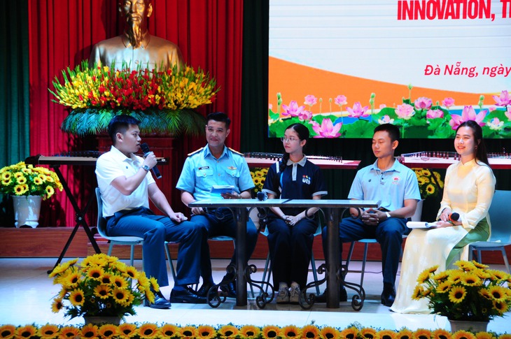 tiếng Anh - Ảnh 2.