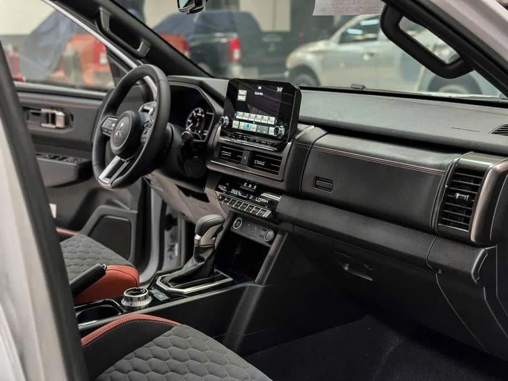 Mitsubishi Triton - Ảnh 4.